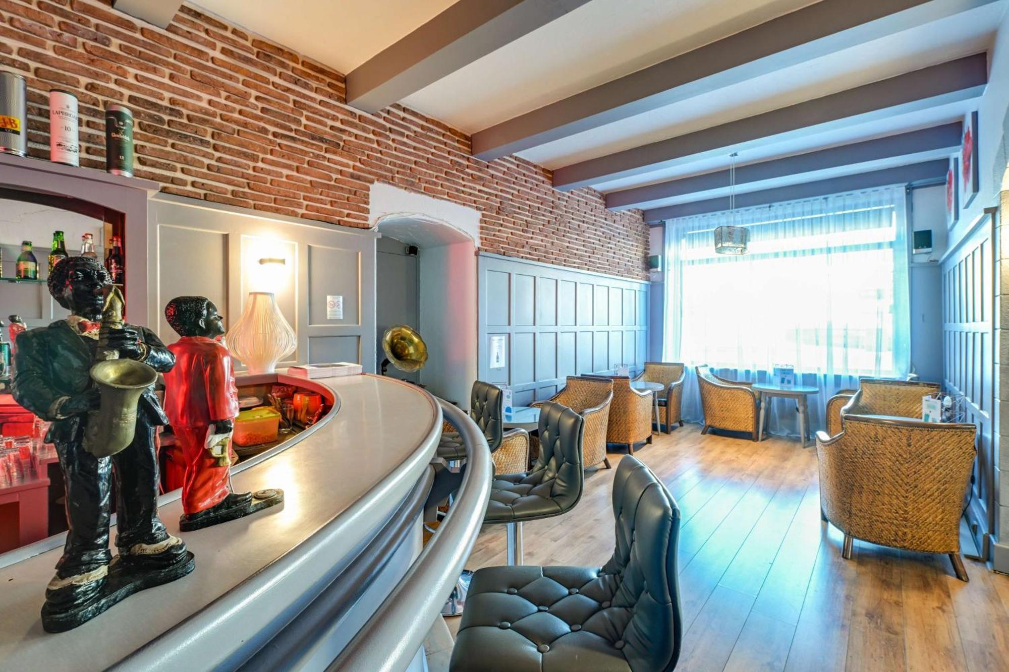 Brit Hotel Roanne - Le Grand Hotel Екстер'єр фото