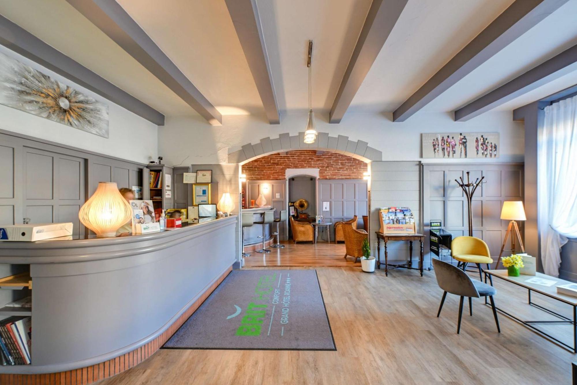Brit Hotel Roanne - Le Grand Hotel Екстер'єр фото