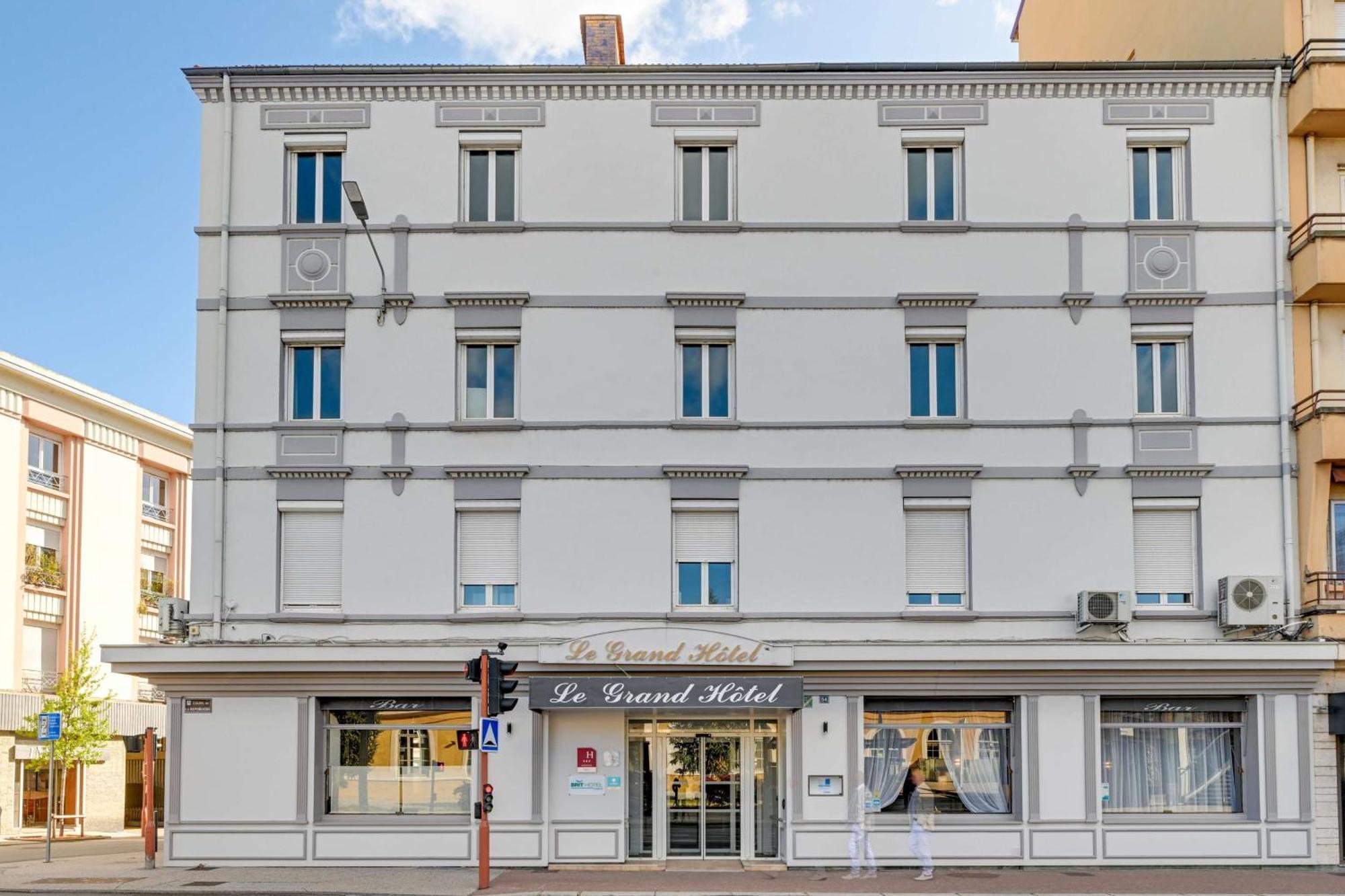 Brit Hotel Roanne - Le Grand Hotel Екстер'єр фото