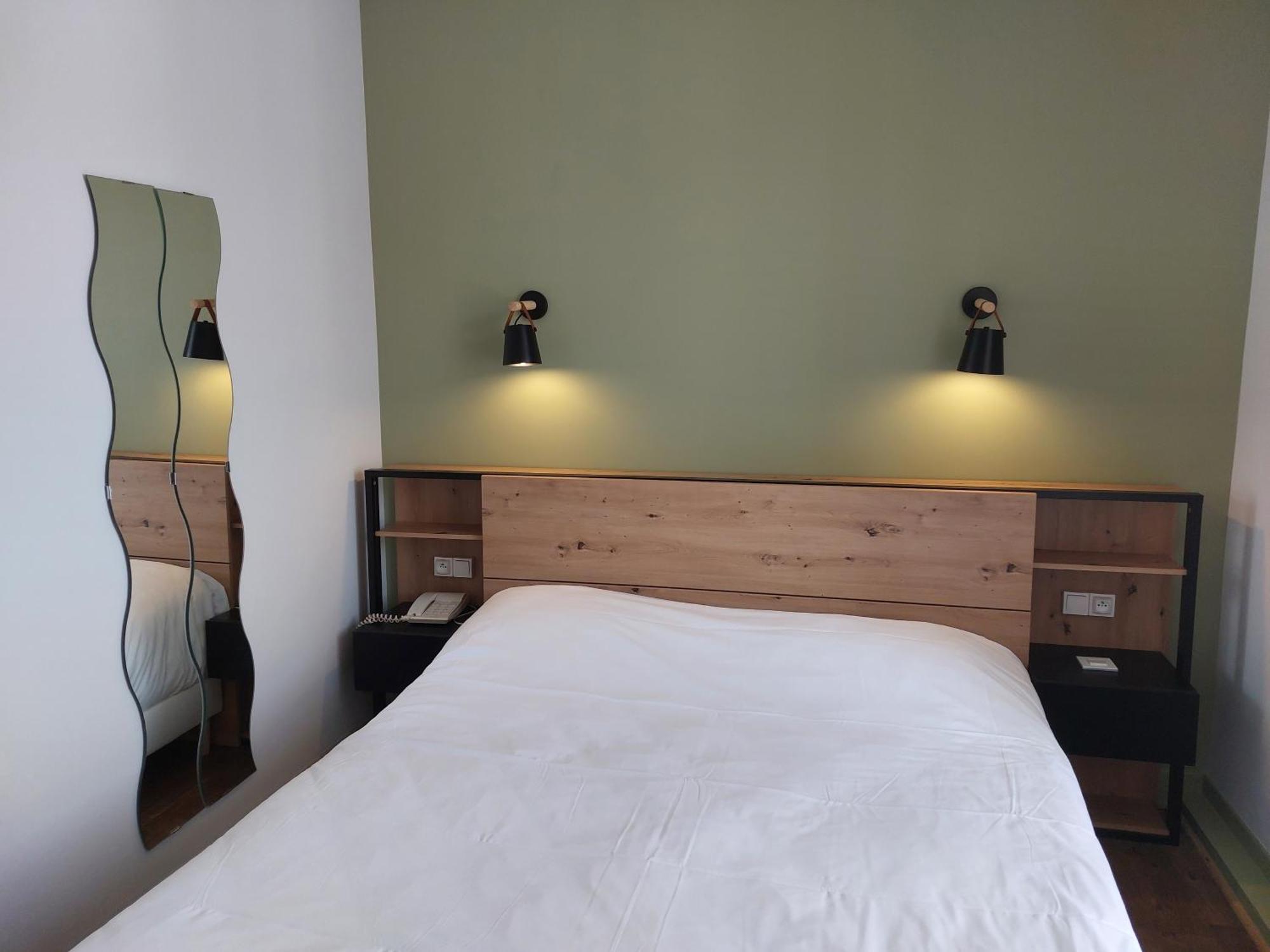 Brit Hotel Roanne - Le Grand Hotel Екстер'єр фото