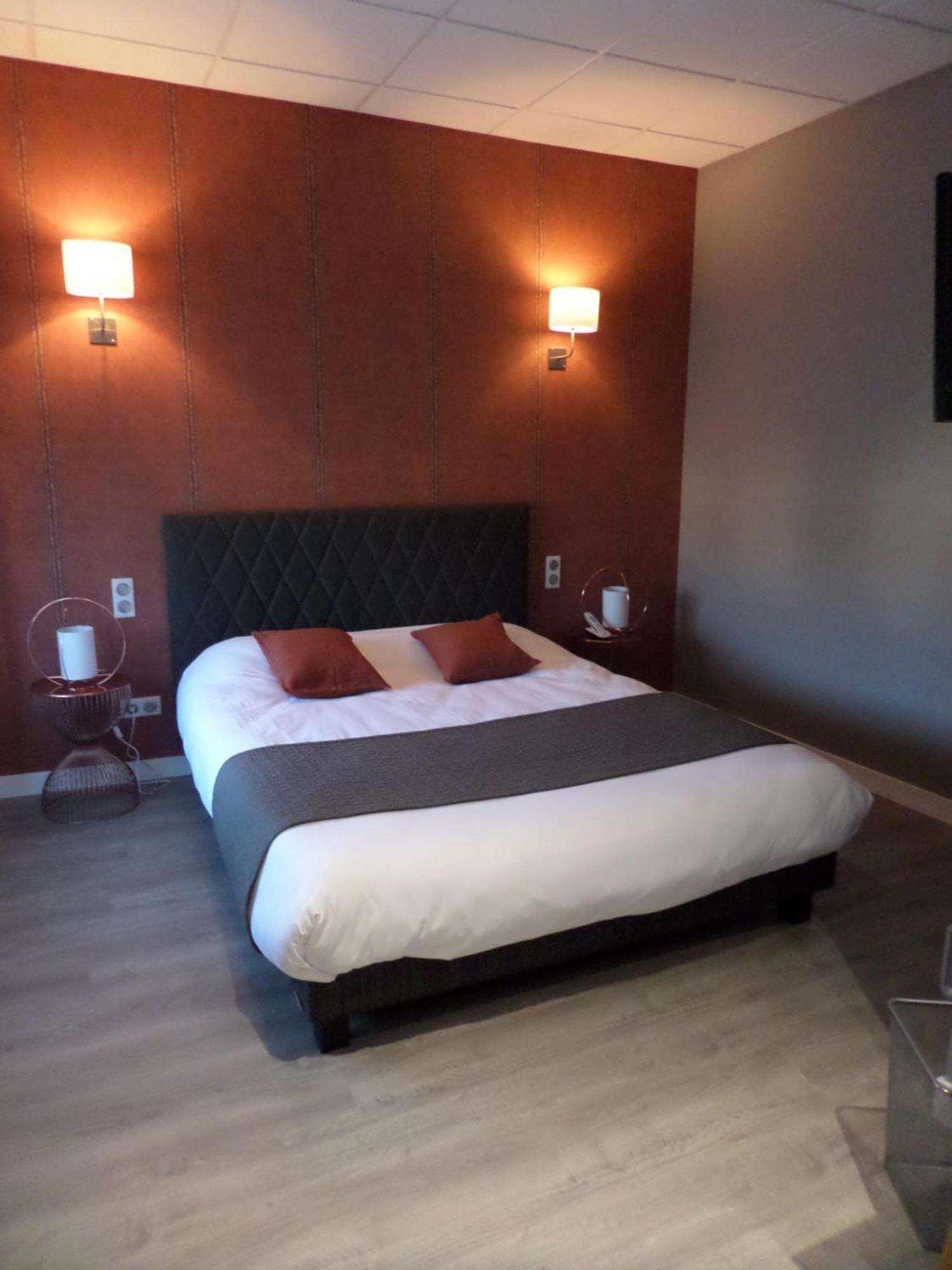 Brit Hotel Roanne - Le Grand Hotel Екстер'єр фото
