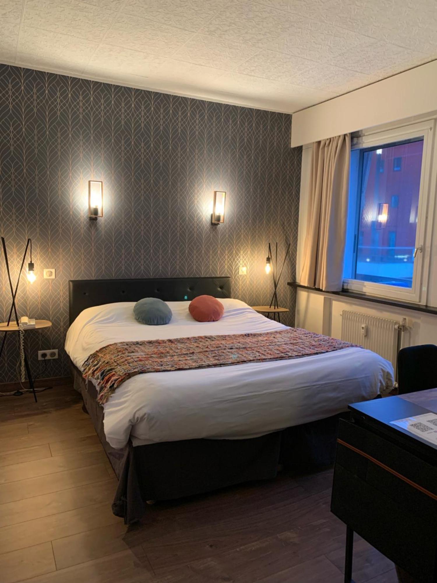 Brit Hotel Roanne - Le Grand Hotel Екстер'єр фото