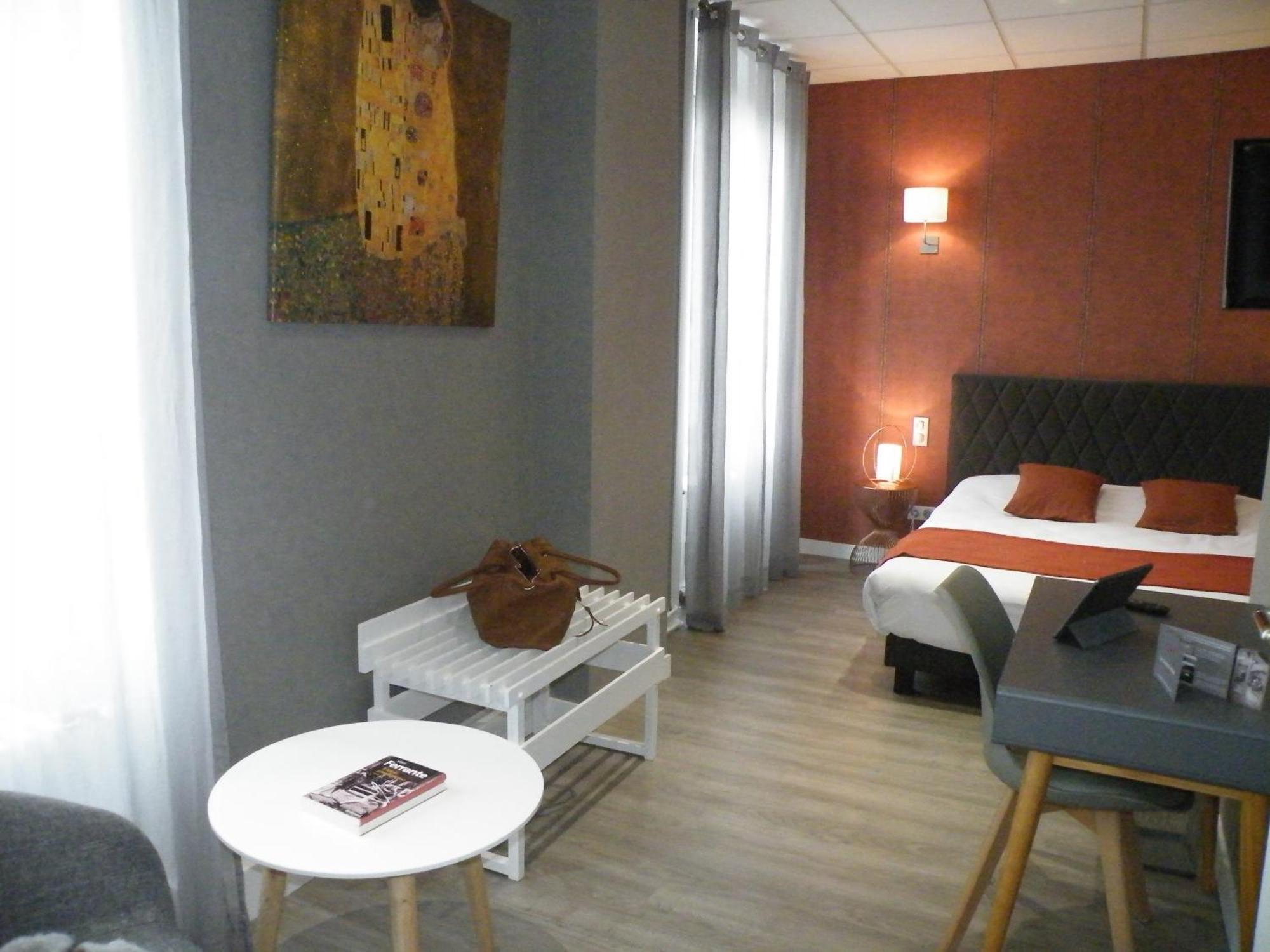 Brit Hotel Roanne - Le Grand Hotel Екстер'єр фото